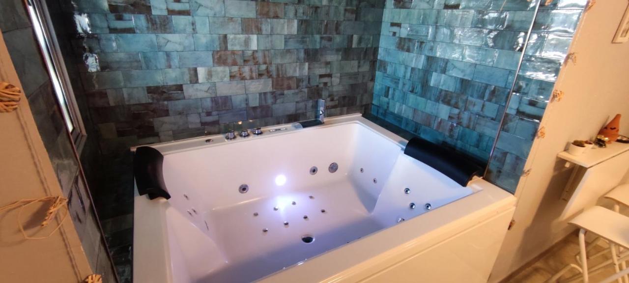 Latorre Jacuzzi Jerez Apartment Jerez de la Frontera Exterior foto